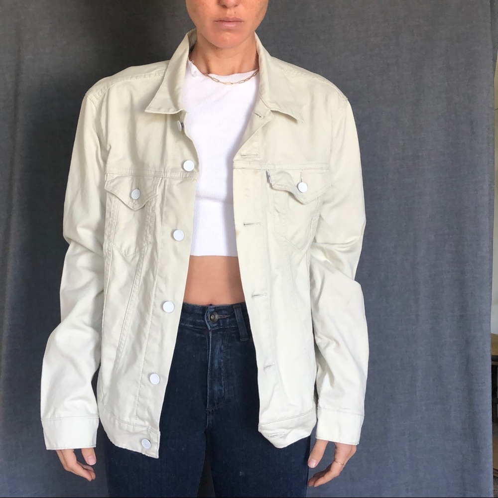 Levi’s cream denim jacket